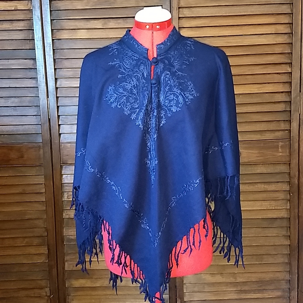 Girl's Wool Poncho